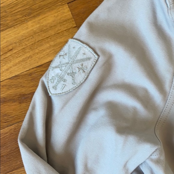 Express Gray Jacket - Picture 9 of 10